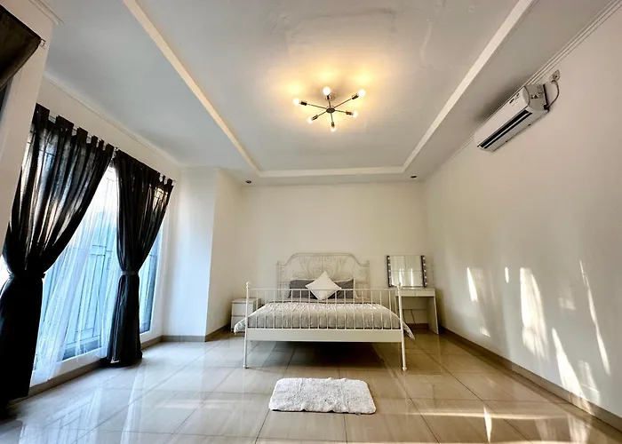 4-Bedroom Home In South Jakarta Nuansa Swadarma Residence By Le Ciel Hospitality