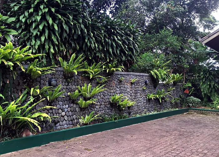 Holidayhome Alam Cipanas Puncak