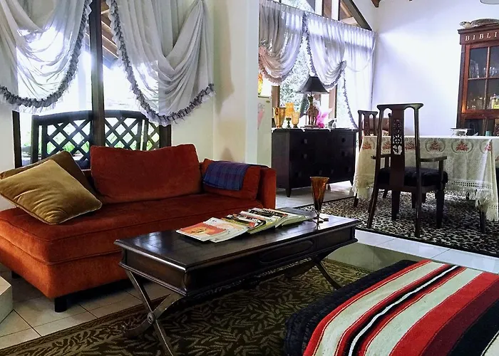 Holidayhome Alam Cipanas Puncak